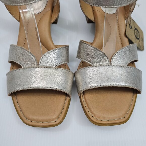 NEW Born Sadie Sandal Womens 9 Gold Metallic Leather Block Heel Ankle Strap - Picture 5 of 14